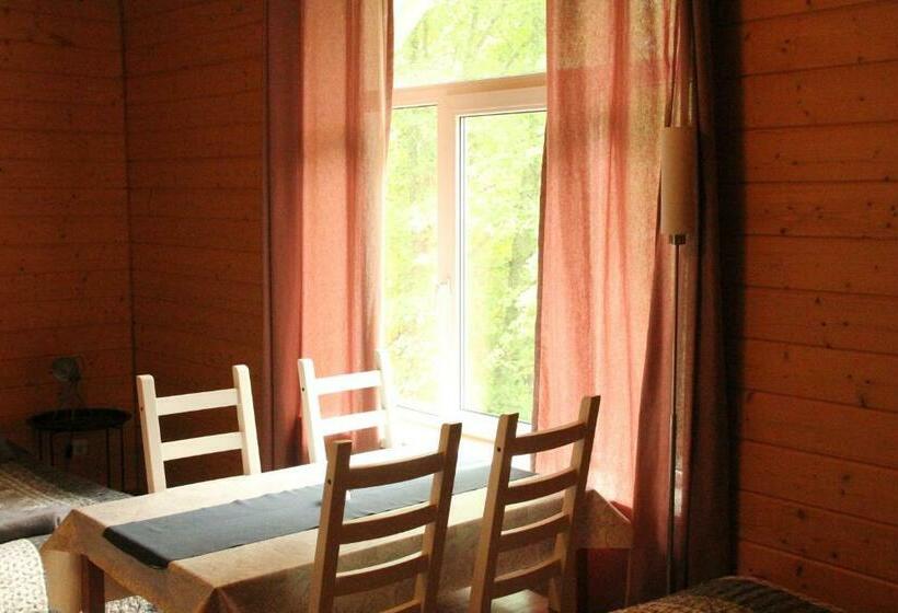 پانسیون Tientaus 1 Apartments