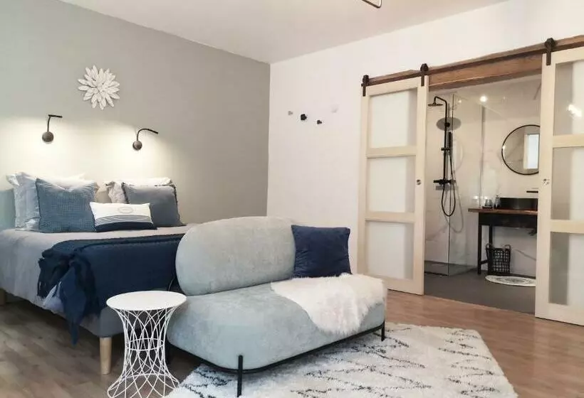 Aamiaismajoitus (B&B) Aux Champés