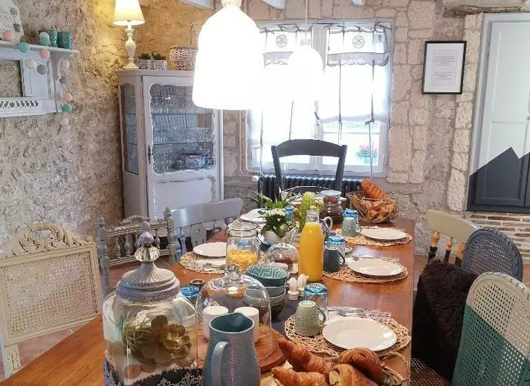 Aamiaismajoitus (B&B) Aux Champés