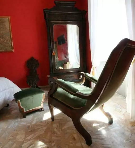 تختخواب و صبحانه Marco Tullio Cicerone