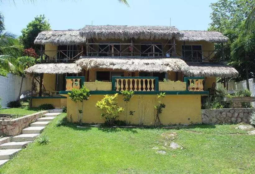 Majatalo Amigos Hotelito