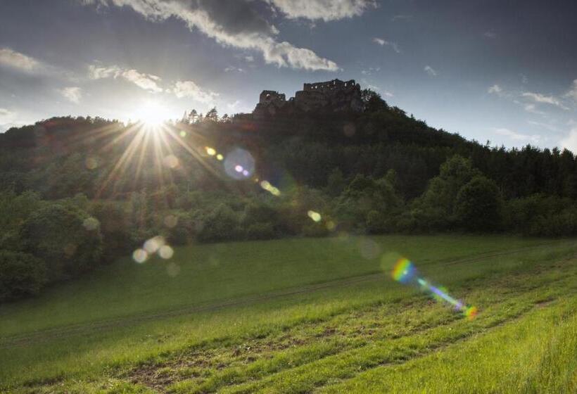 بنسيون Pizzeria Alžbetka