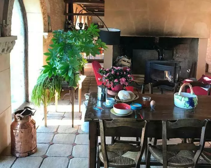 ベッドアンドブレックファースト Nature Et Piscine Au Sommet Du Périgord