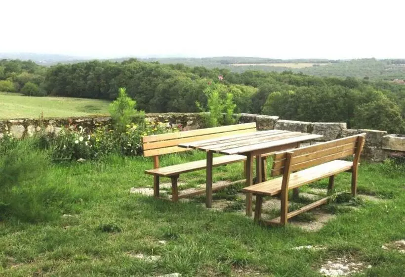 ベッドアンドブレックファースト Nature Et Piscine Au Sommet Du Périgord