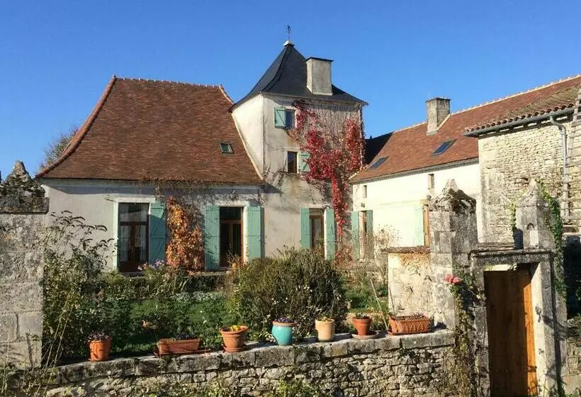 ベッドアンドブレックファースト Nature Et Piscine Au Sommet Du Périgord