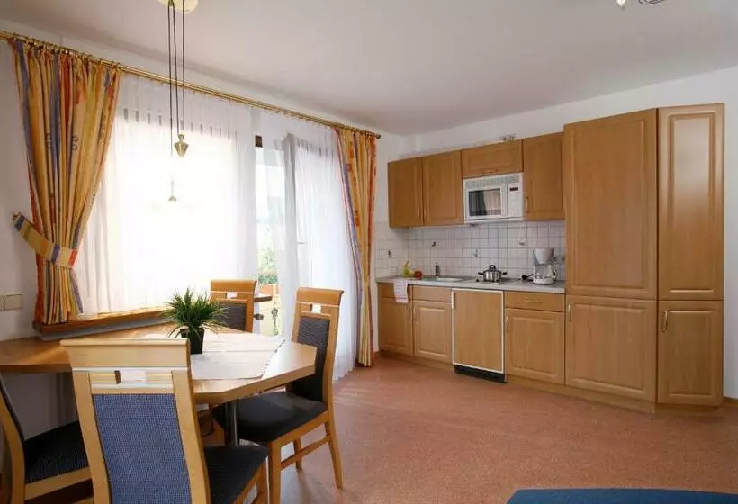 Aamiaismajoitus (B&B) Gästehaus Gaiser