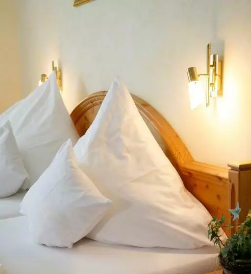 Aamiaismajoitus (B&B) Gästehaus Gaiser