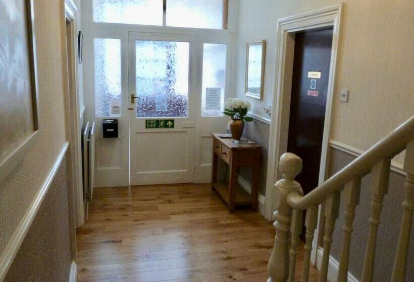 مبيت وإفطار The Beacon