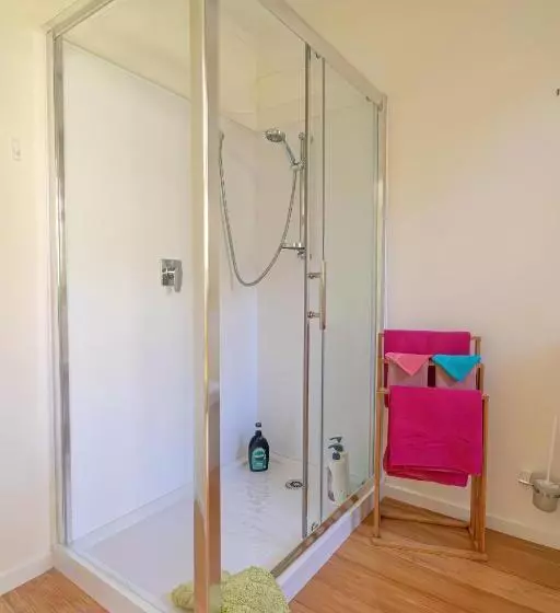 تختخواب و صبحانه Waimoana Garden Accommodation