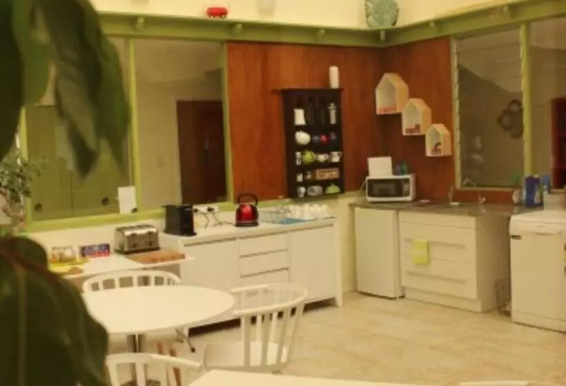 تختخواب و صبحانه Waimoana Garden Accommodation