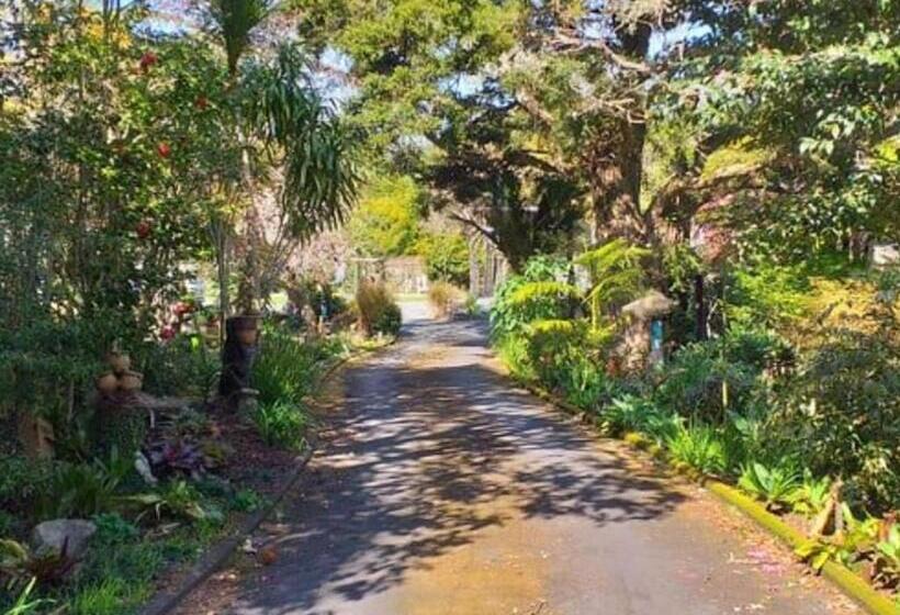ベッドアンドブレックファースト Waimoana Garden Accommodation