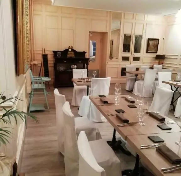 Hotelli Le Lion D Or