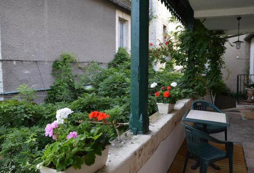 בית מלון כפרי Le Lion D Or