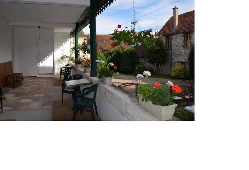 בית מלון כפרי Le Lion D Or