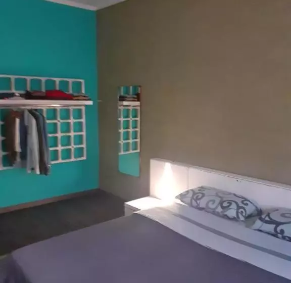 پانسیون Cosy Home By The Sea