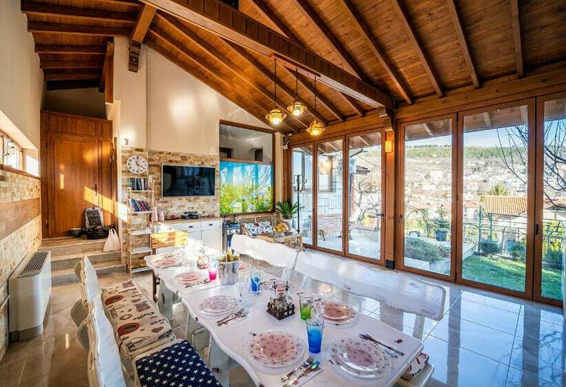 פנסיון Villa Mak