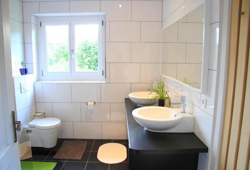 مبيت وإفطار Au Numéro 6