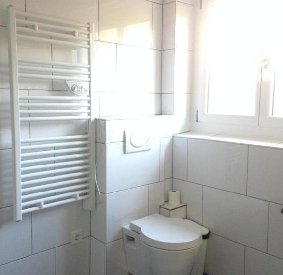 مبيت وإفطار Au Numéro 6