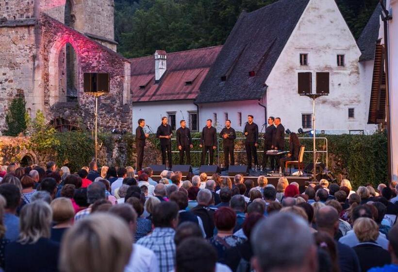 هتل Dvorec Trebnik   Sobe