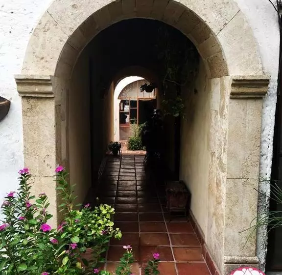 Hotelli Hostal Doña Carlota