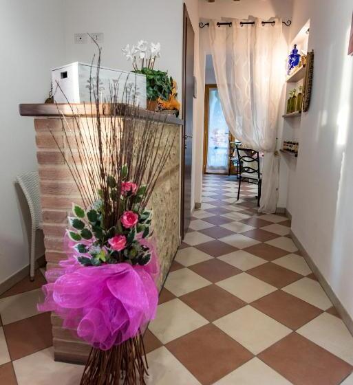 בית מלון כפרי La Sorgente Del Radicino