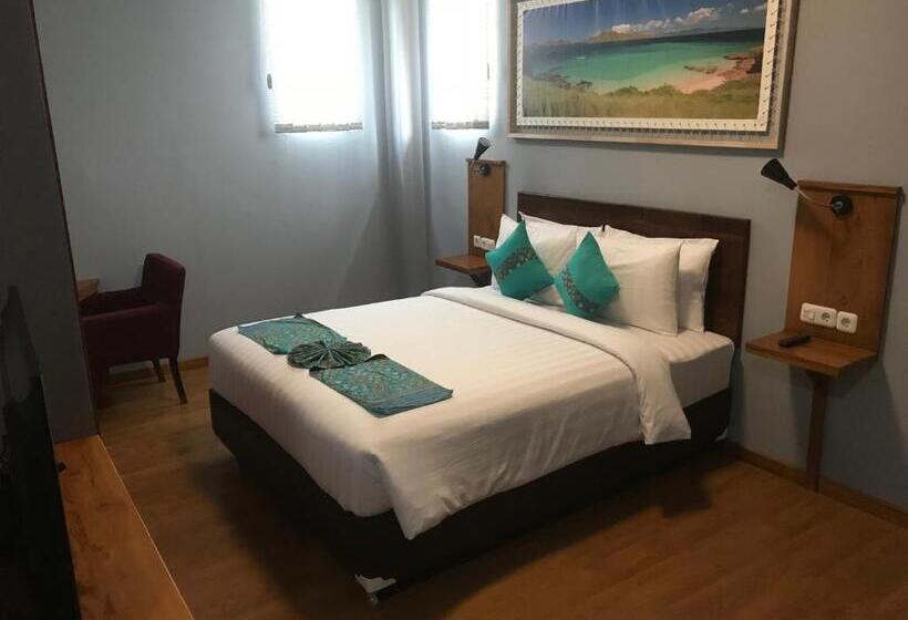 Отель Wae Molas