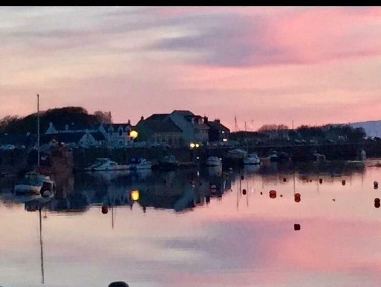 ペンション Harbourlights Accomodation