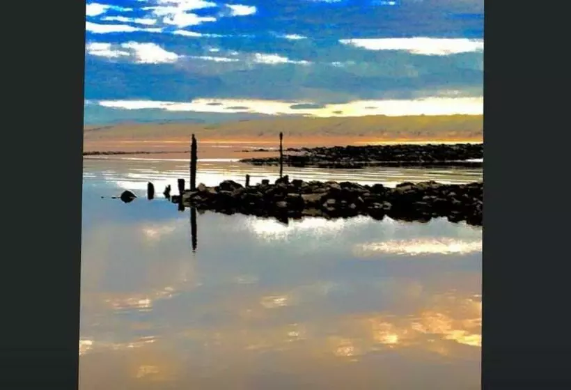 Majatalo Harbourlights Accomodation