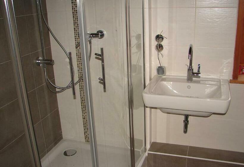 ペンション Messezimmer Laatzen Apo 1