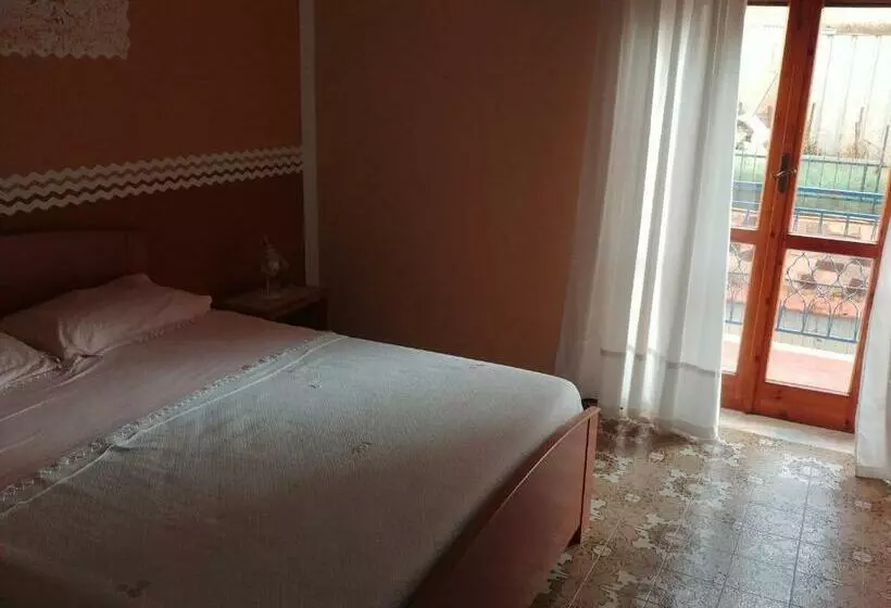 Aamiaismajoitus (B&B) Il Sole Nel Cilento