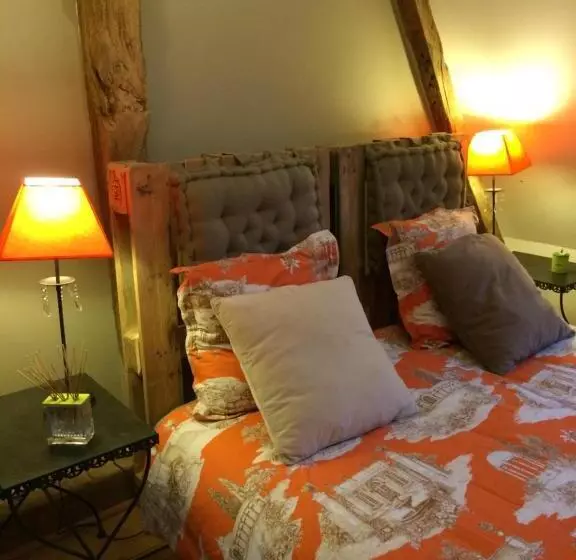 Aamiaismajoitus (B&B) La Moulinière, Jolie Longère Du Xviiè