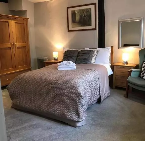 Majatalo Golden Cross Guesthouse