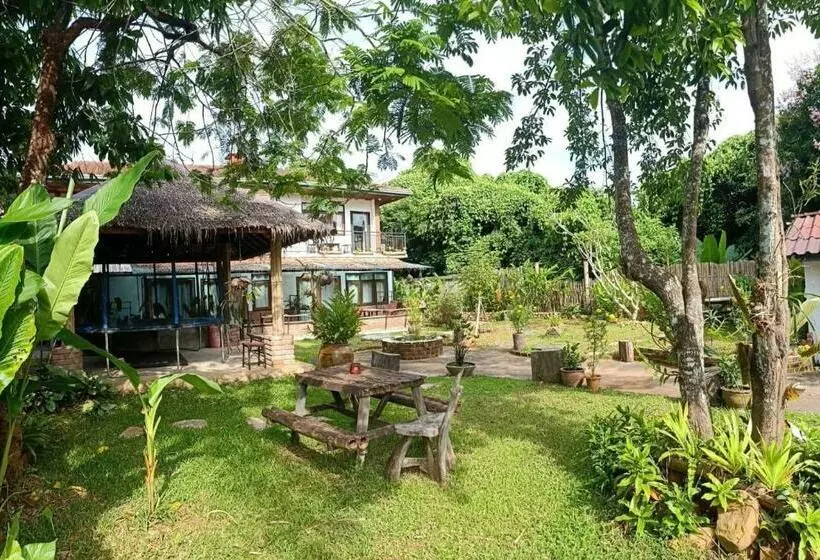 Majatalo Kingfisher House