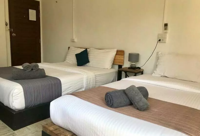 Majatalo Kingfisher House