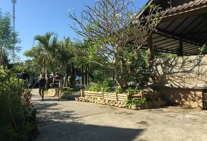 Majatalo Kingfisher House