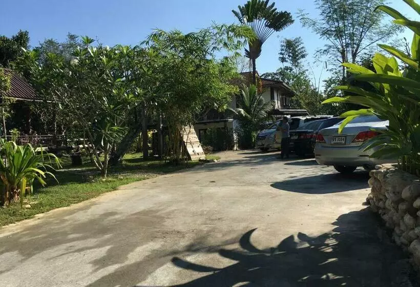 Majatalo Kingfisher House