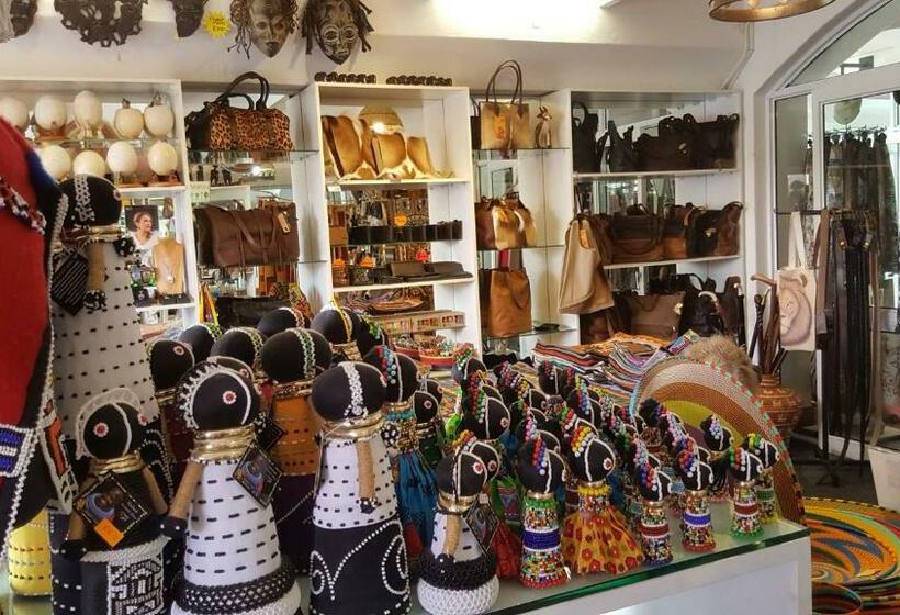 Majatalo Papillon Guest Suite