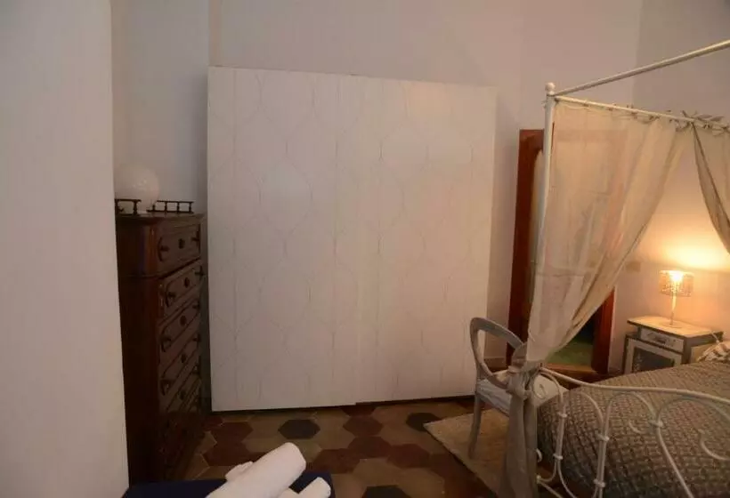 پانسیون Puteoli Rooms