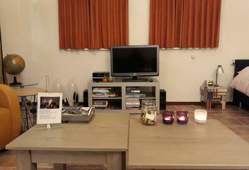 Bed and Breakfast Achter