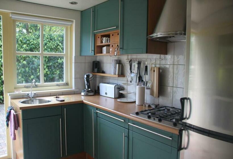 Bed and Breakfast Achter