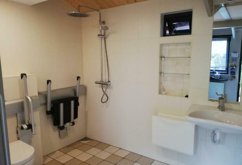 住宿加早餐 De Zes Wielen