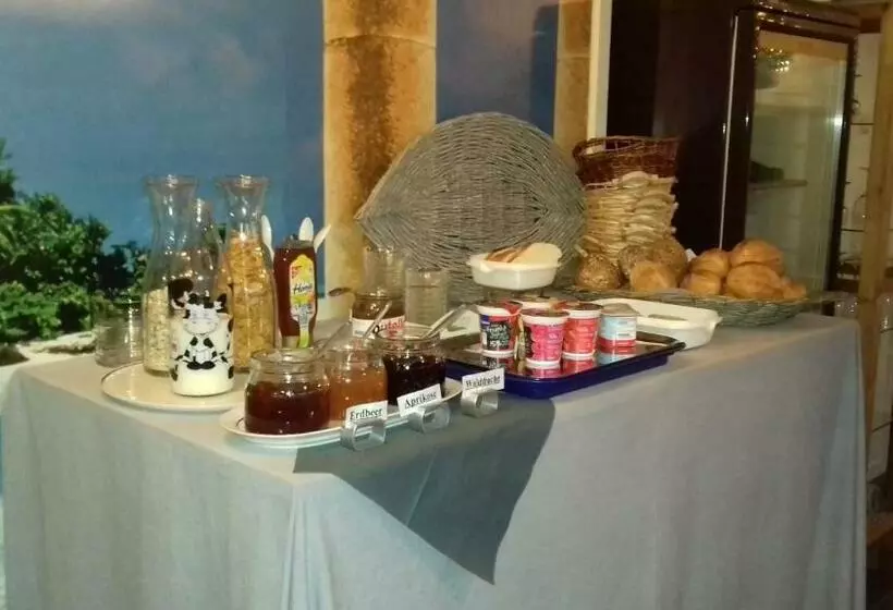 Aamiaismajoitus (B&B) Gästehaus Moselblick