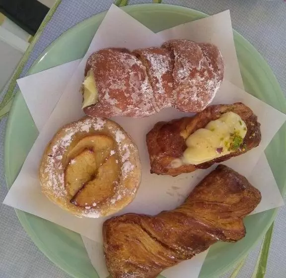 Aamiaismajoitus (B&B) La Castellese