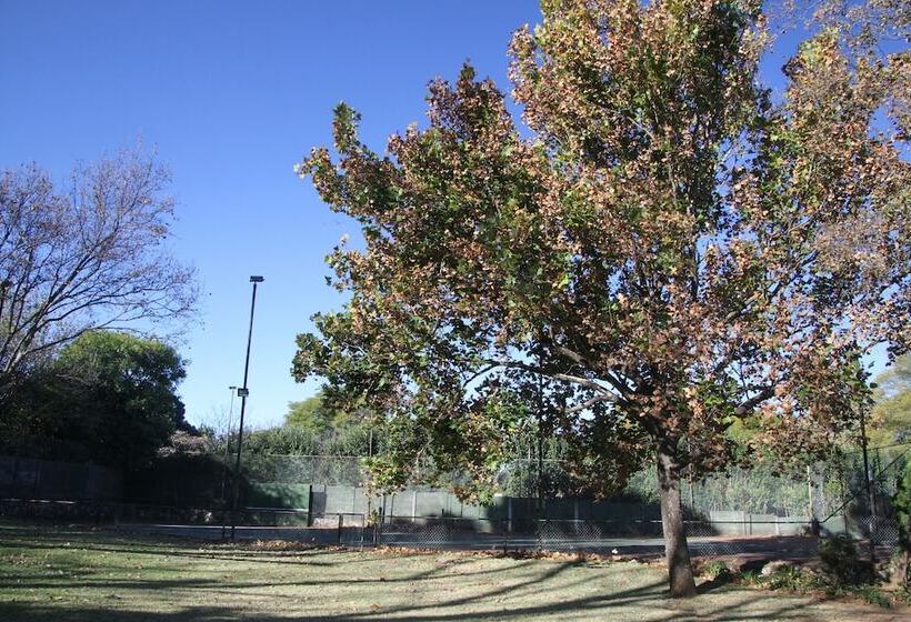 ベッドアンドブレックファースト Private Cottages