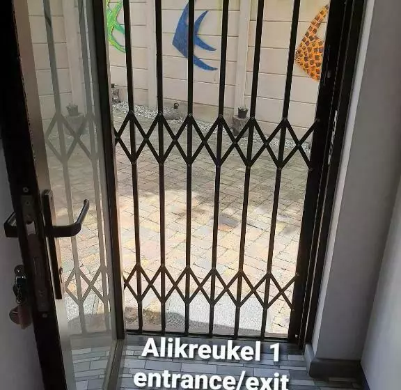 پانسیون Alikreukel Accommodation