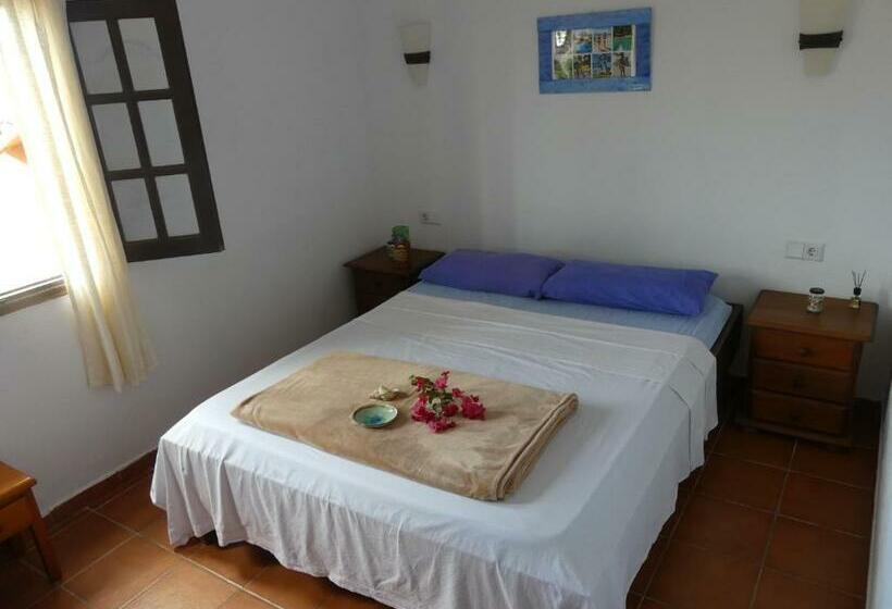 پانسیون Warung