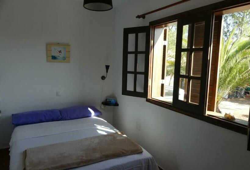 پانسیون Warung