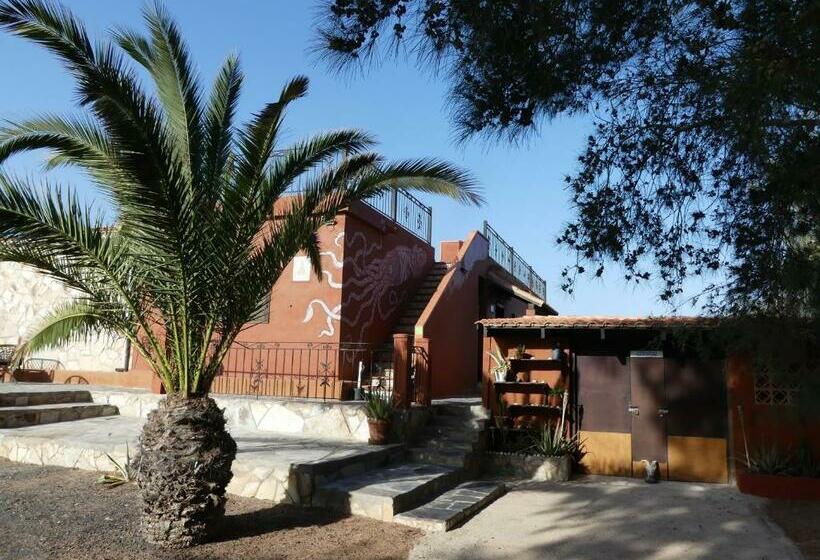 پانسیون Warung