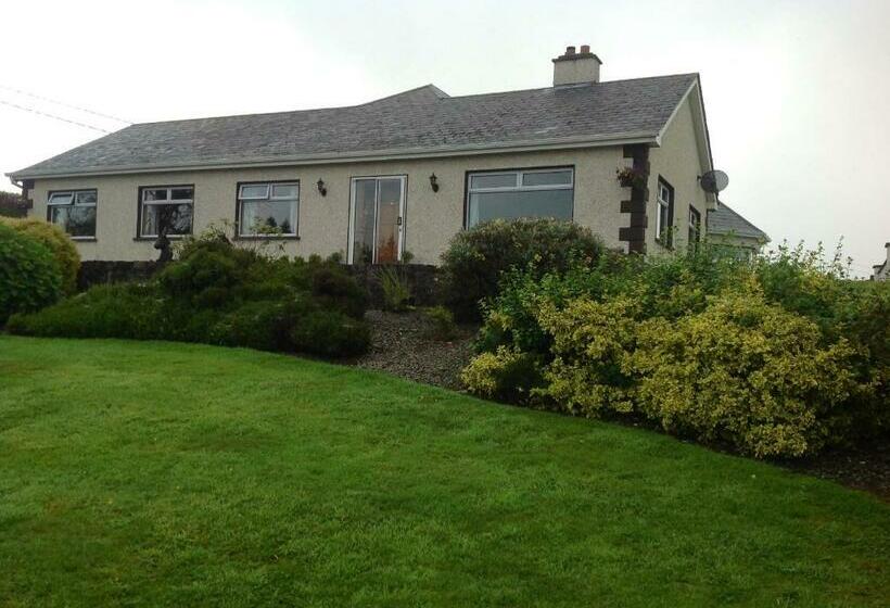 The Rock Equestrian Farm B&b