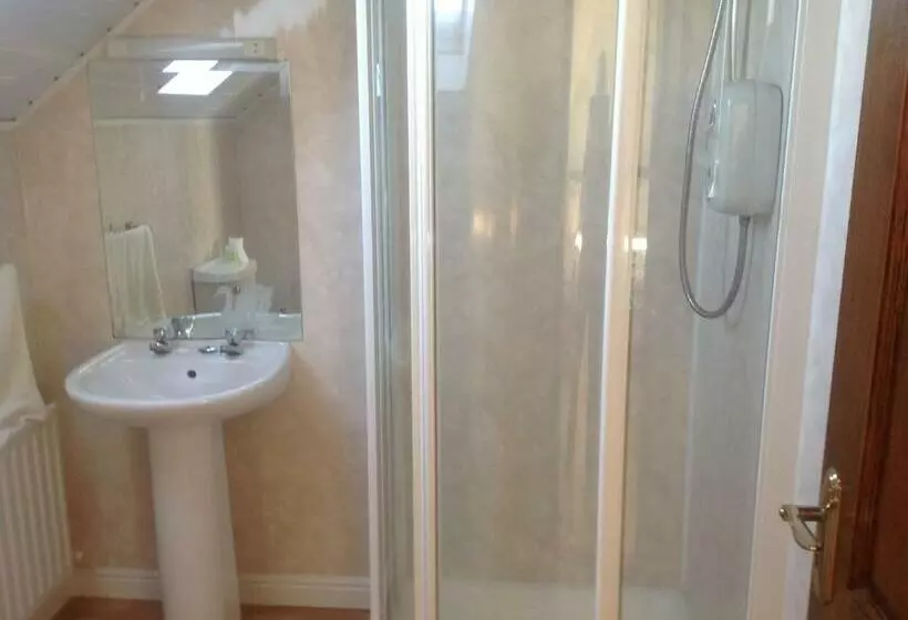 The Rock Equestrian Farm B&b